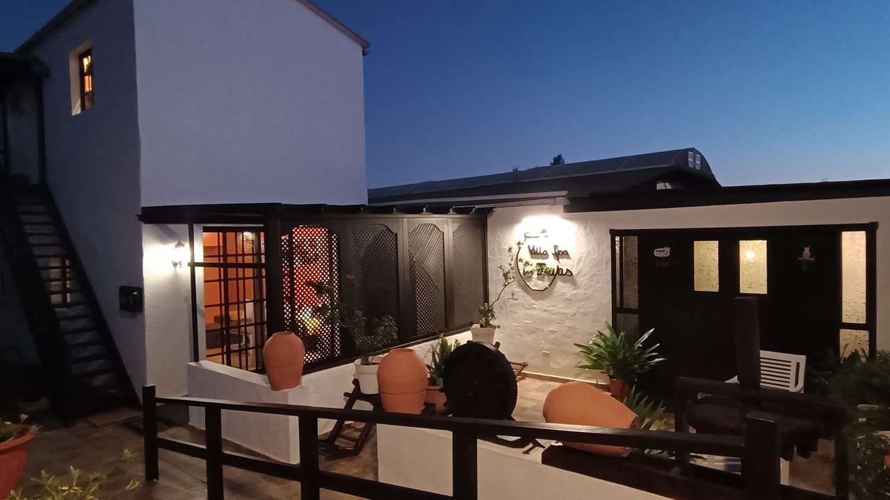Photo of Patio Balcony in Triquivijate