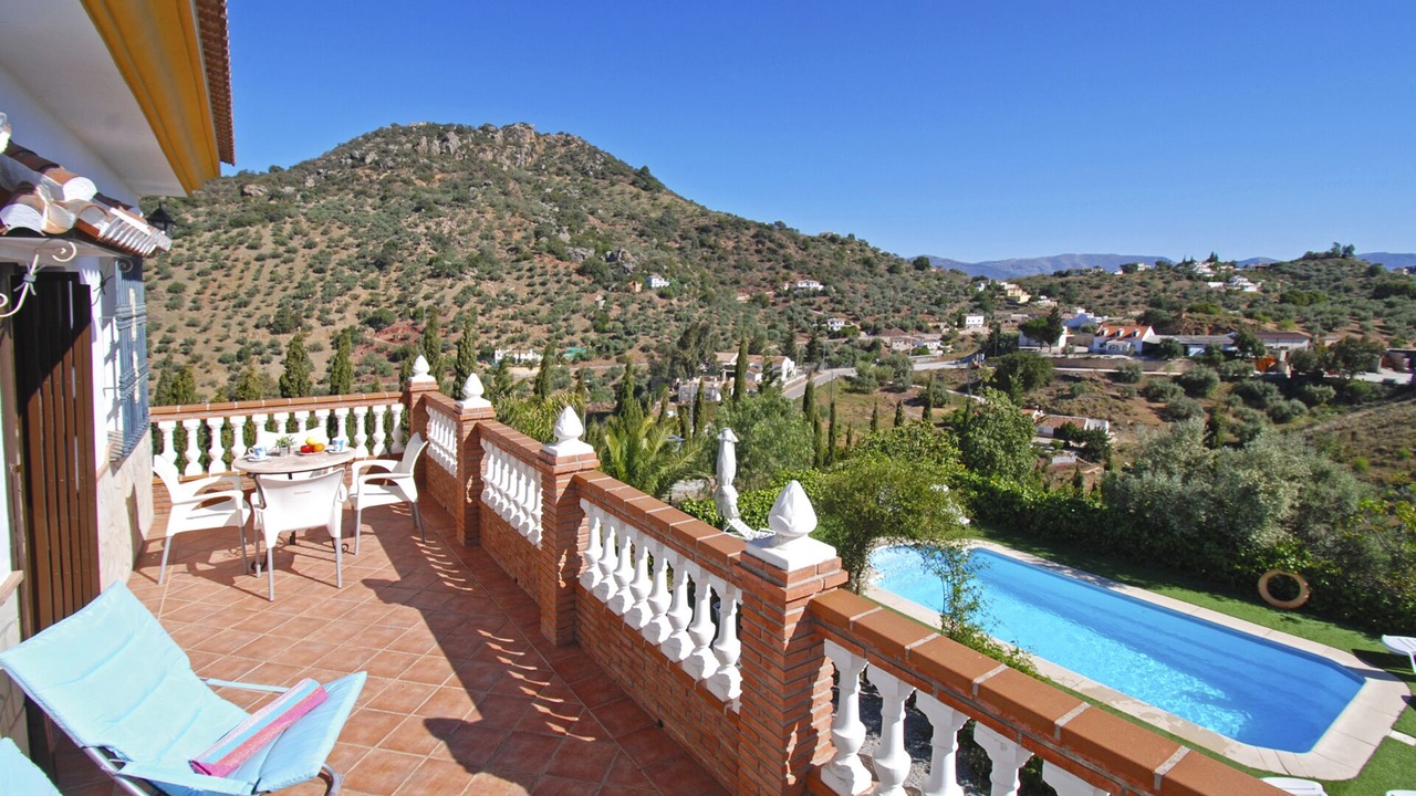 Photo of Others in Comares