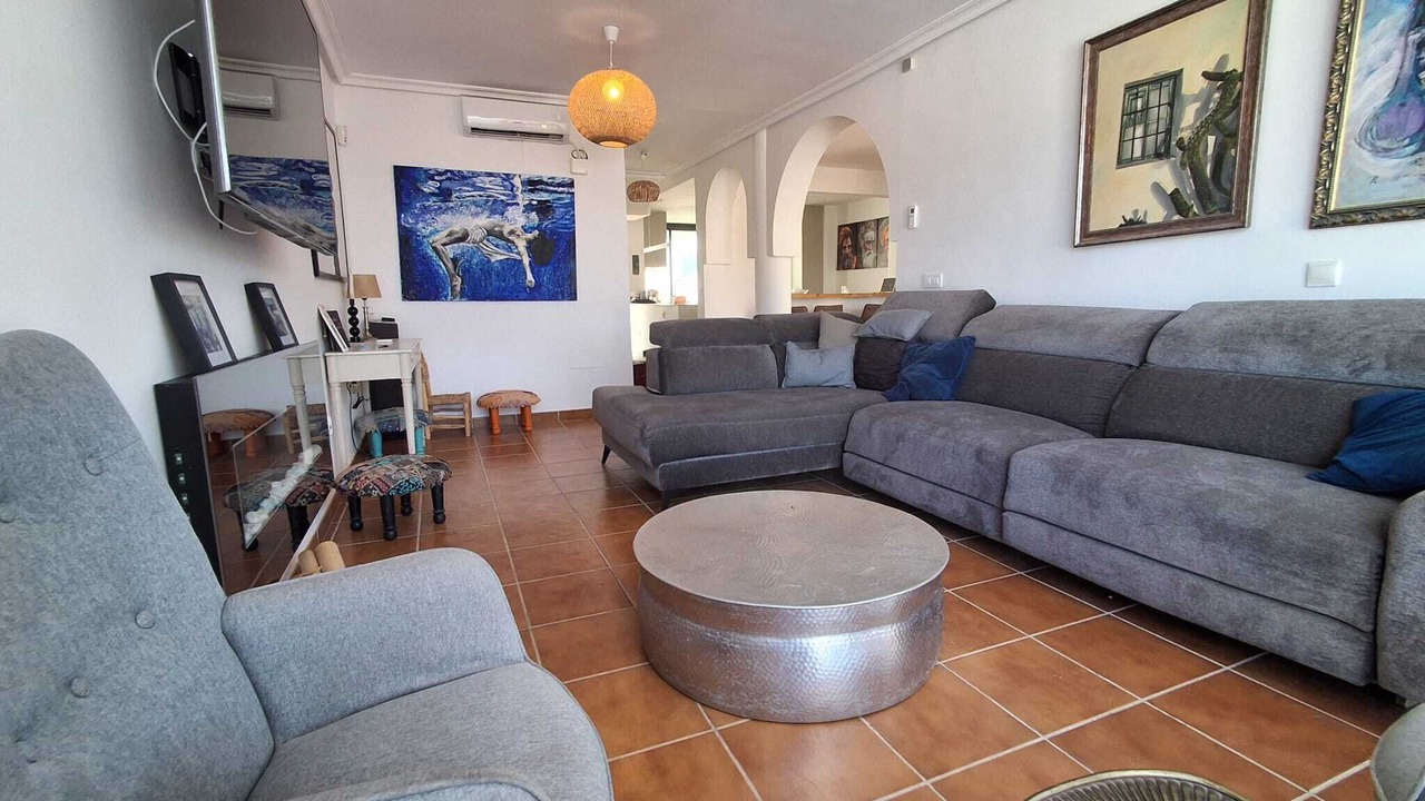 Photo of Livingroom in San Jose