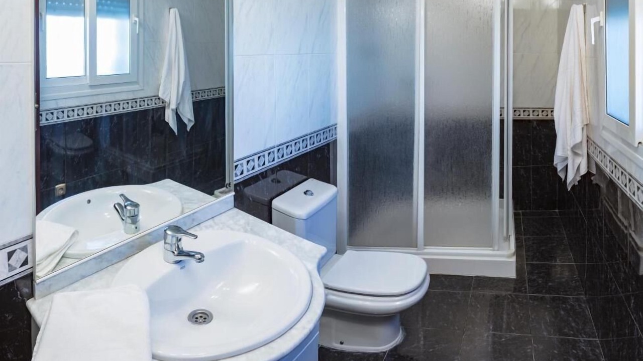 Photo of Bathroom in Villanueva del Ariscal