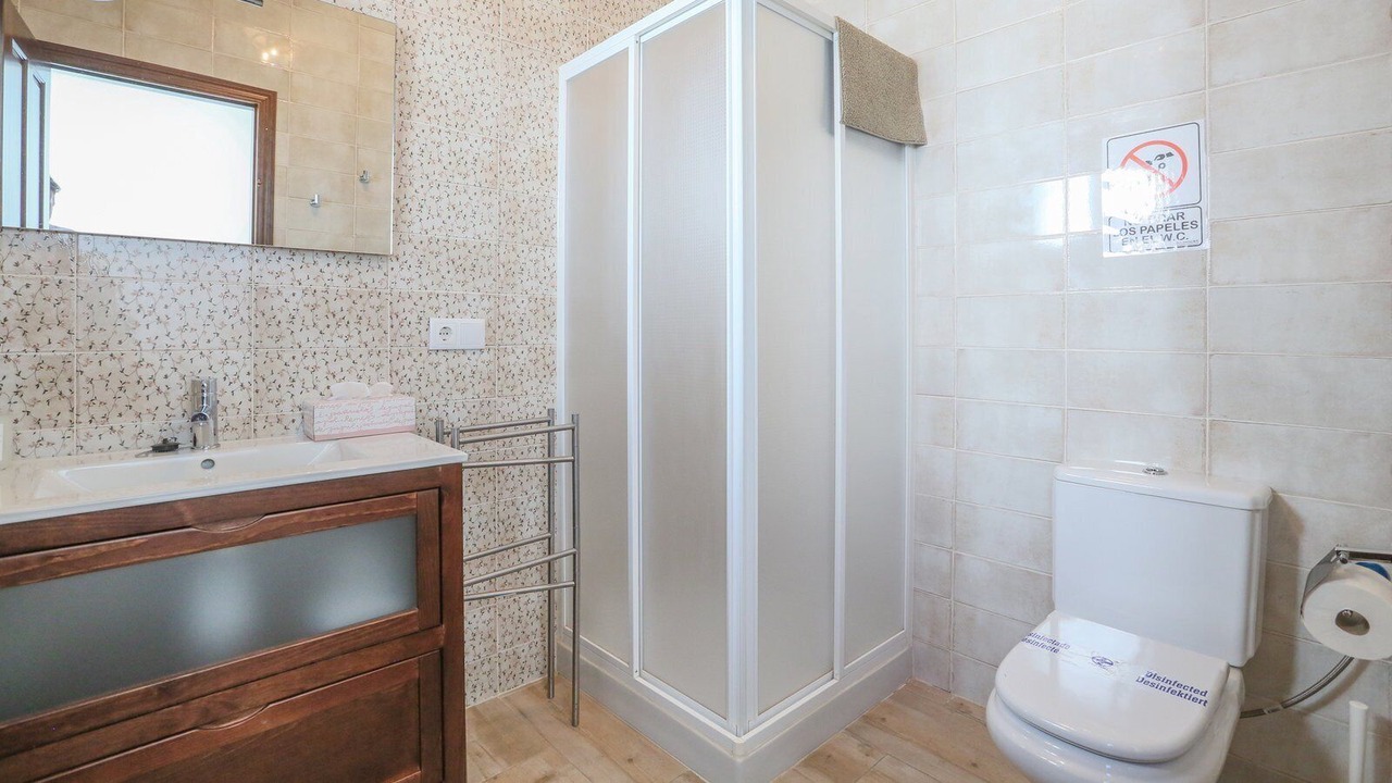 Photo of Bathroom in La Puebla de los Infantes