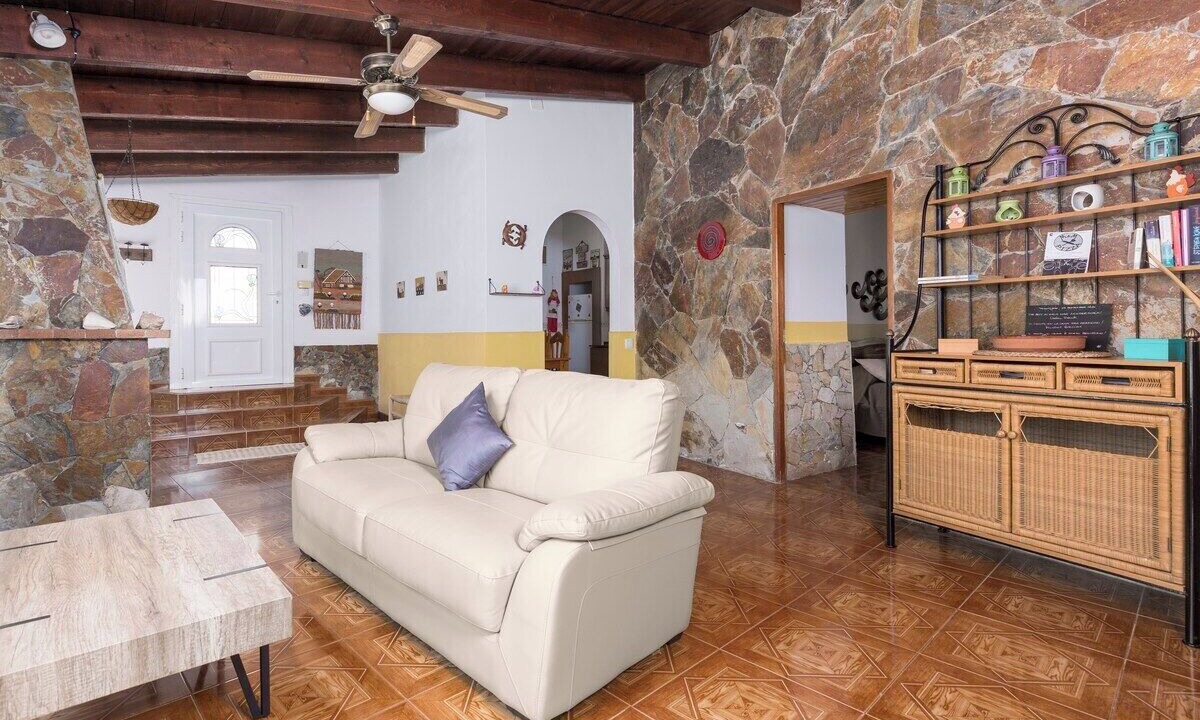 Photo of Livingroom in Triquivijate