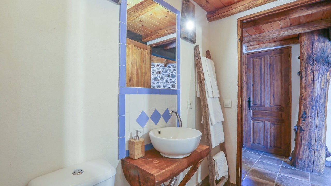 Photo of Bathroom in Cazalla De La Sierra