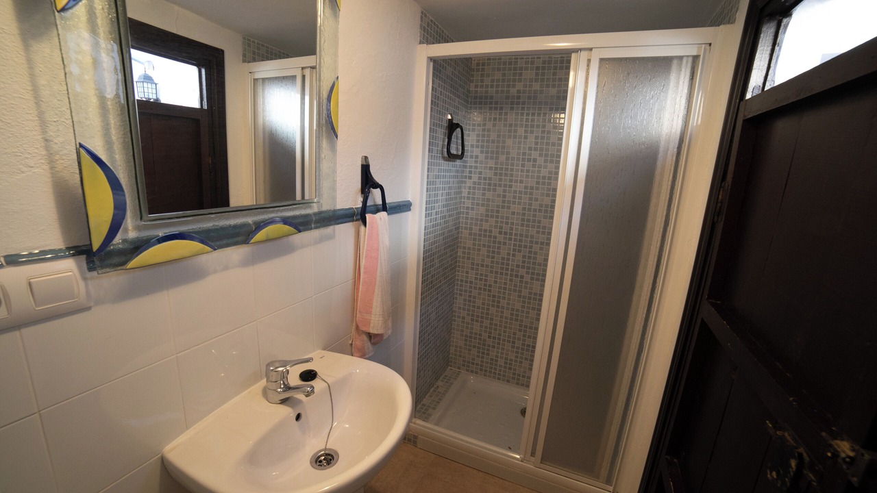Photo of Bathroom in Almedinilla