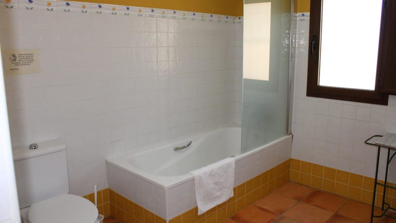 Photo of Bathroom in Teba