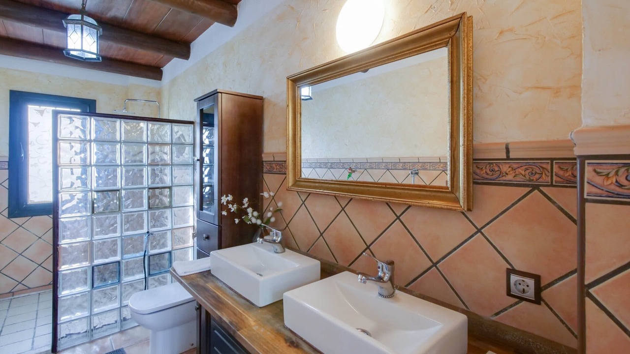 Photo of Bathroom in Inca