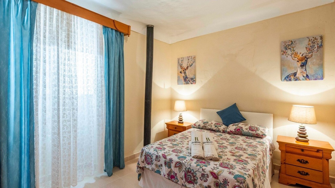 Photo of Bedroom in Encinas Reales