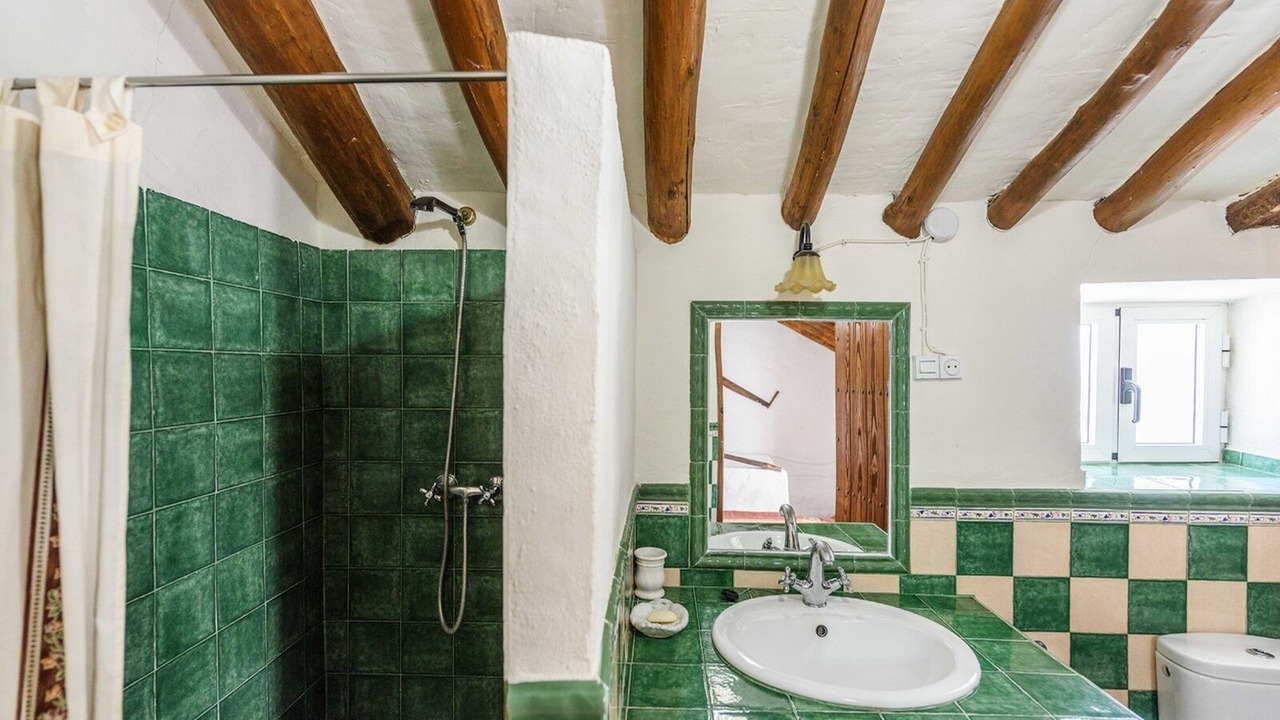 Photo of Bathroom in Canete la Real
