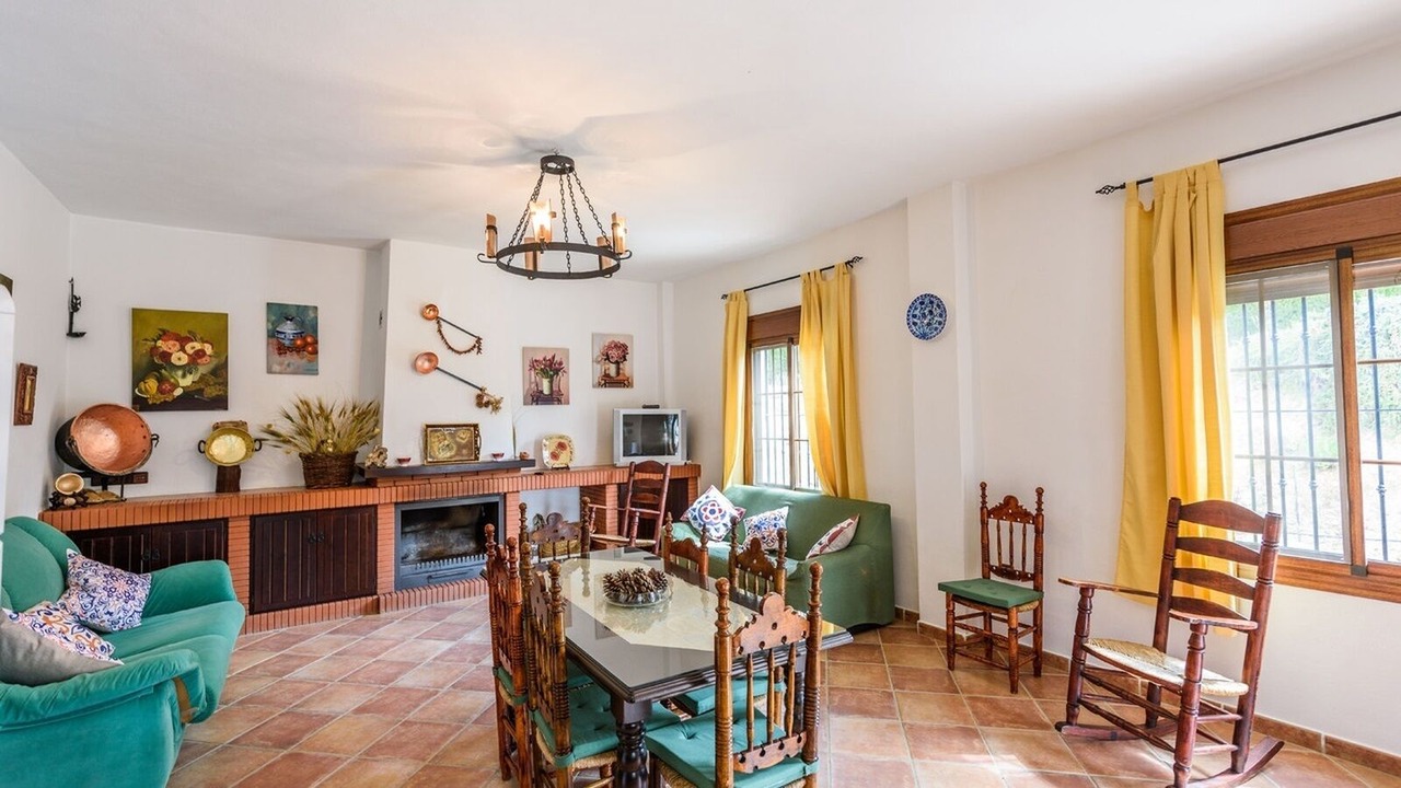 Photo of Livingroom in Alozaina