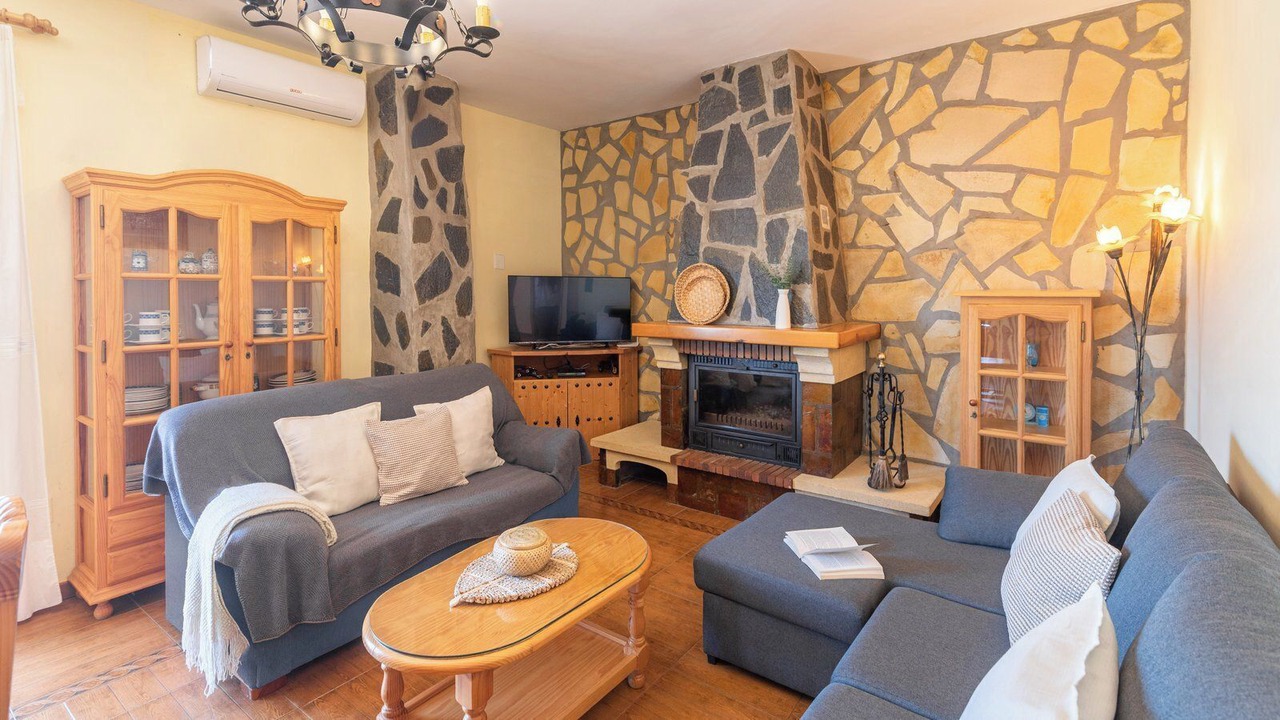Photo of Livingroom in Sayalonga