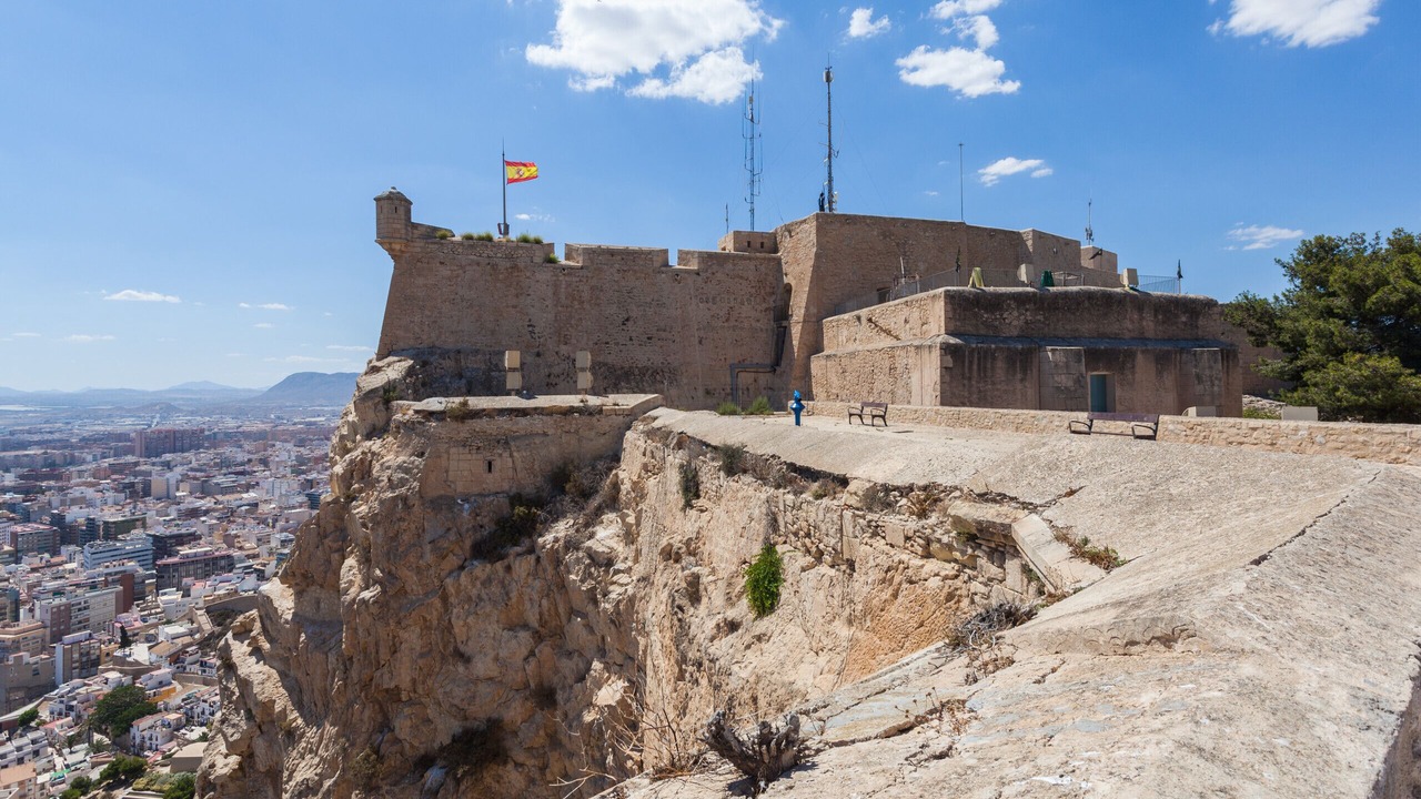 Photo of Others in Raval Roig