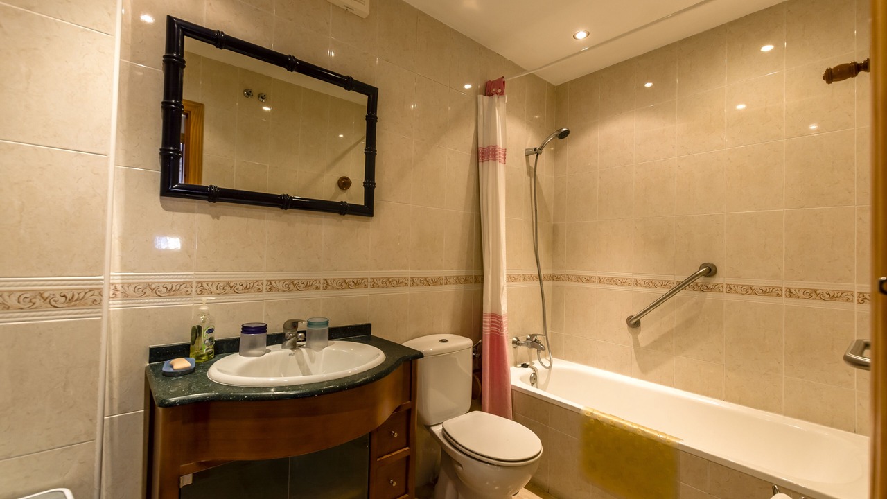Photo of Bathroom in Nerja City Centre