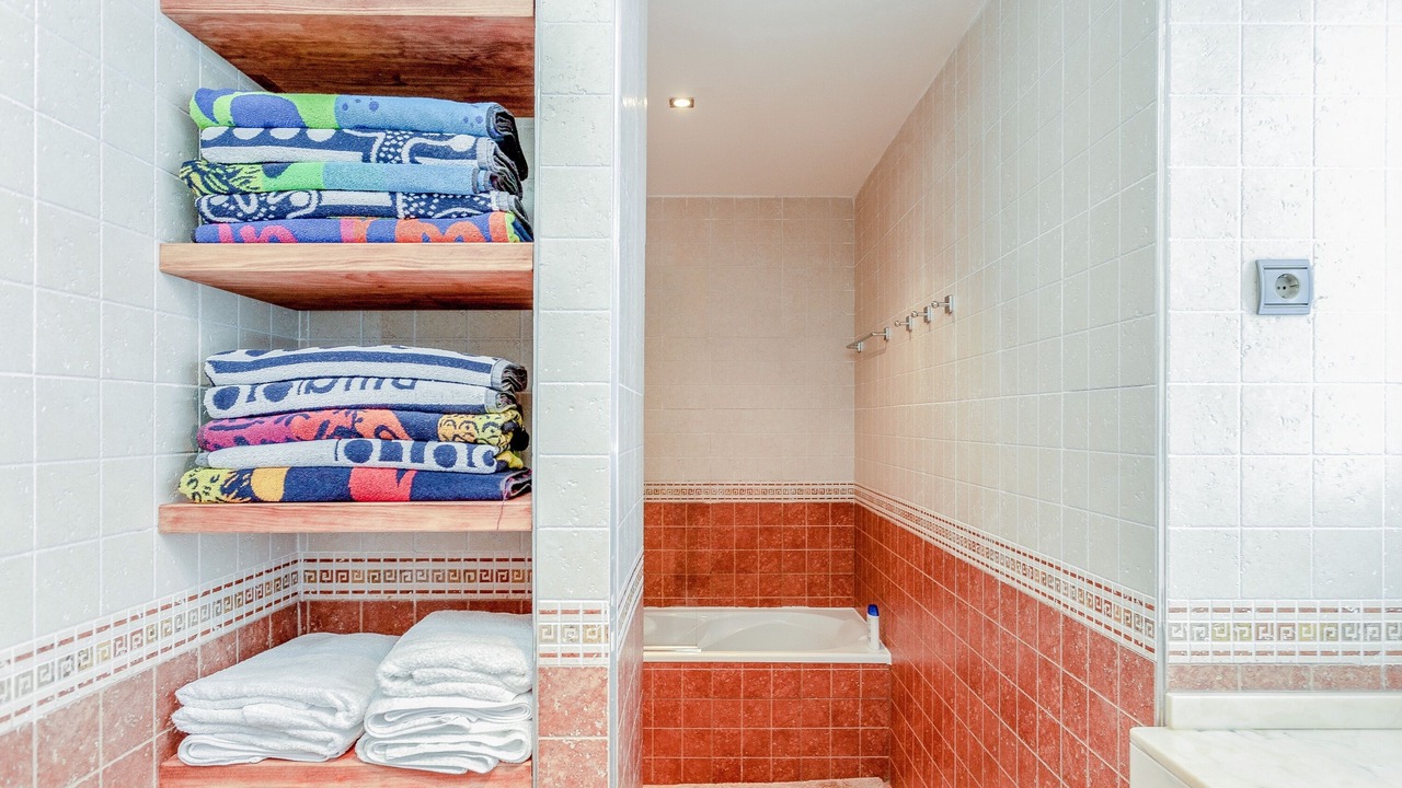 Photo of Bathroom in Tetir