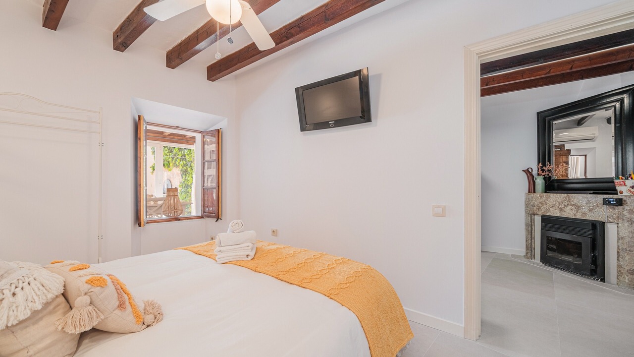 Photo of Bedroom in Lloseta