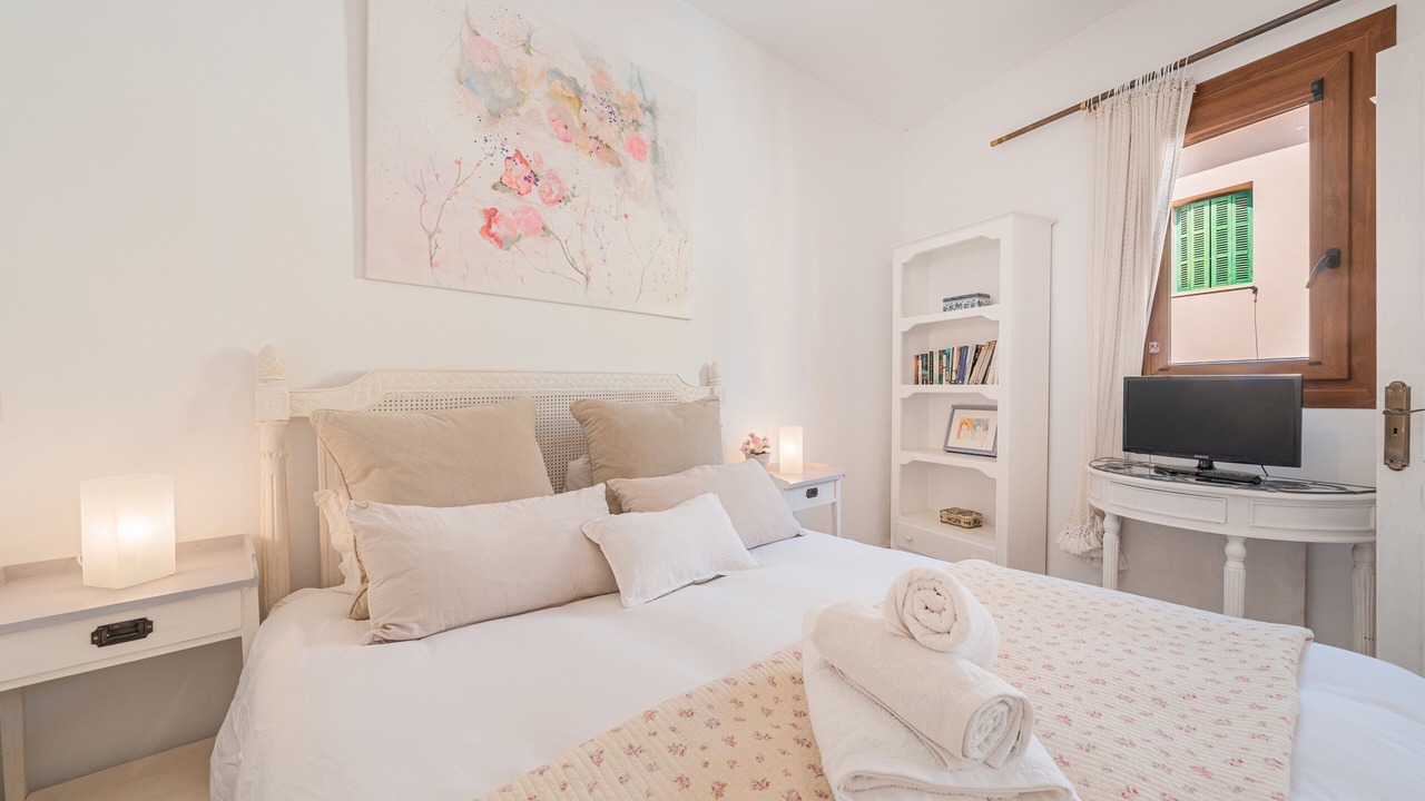 Photo of Bedroom in Lloseta