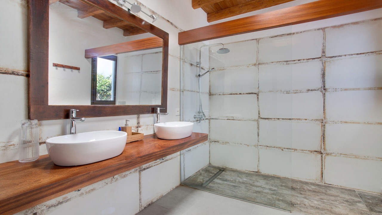 Photo of Bathroom in Tinajo