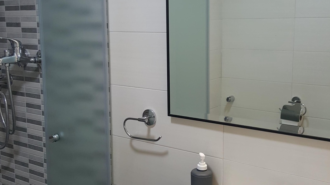 Photo of Bathroom in La Trinidad-San Juan y Todos los Santos