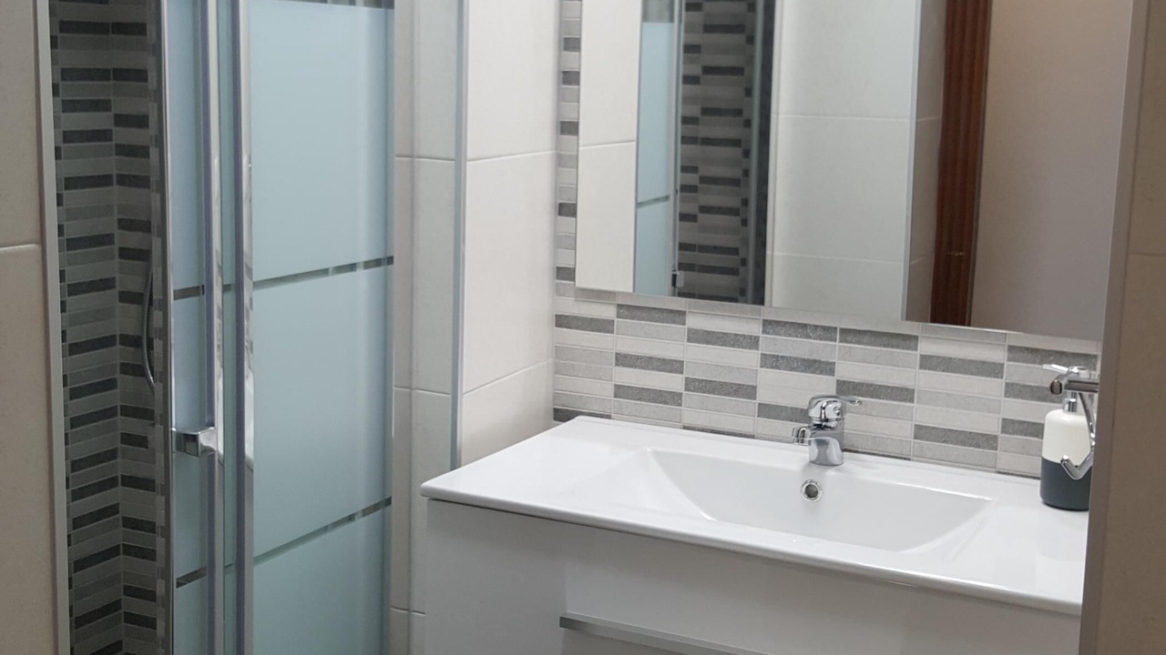 Photo of Bathroom in La Trinidad-San Juan y Todos los Santos