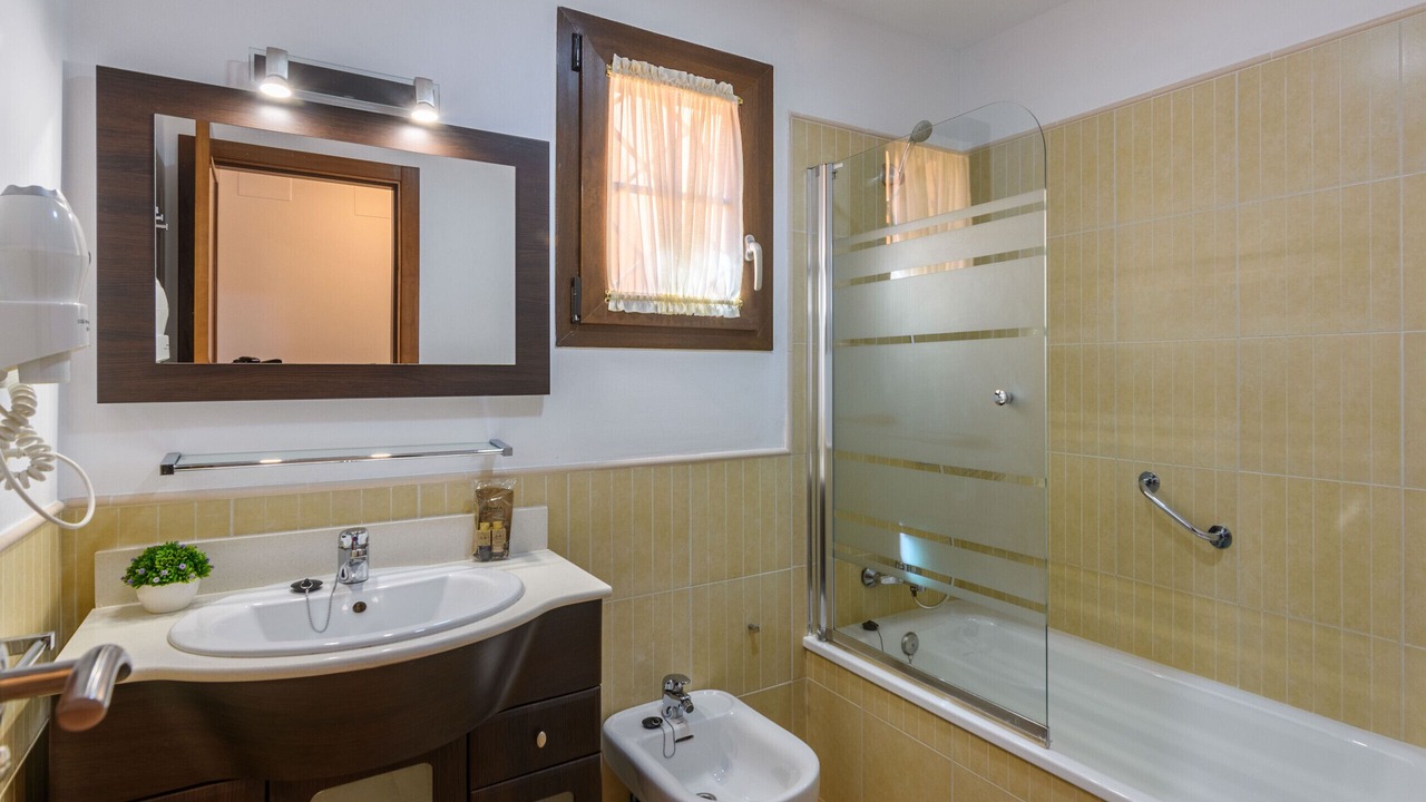 Photo of Bathroom in Ayamonte