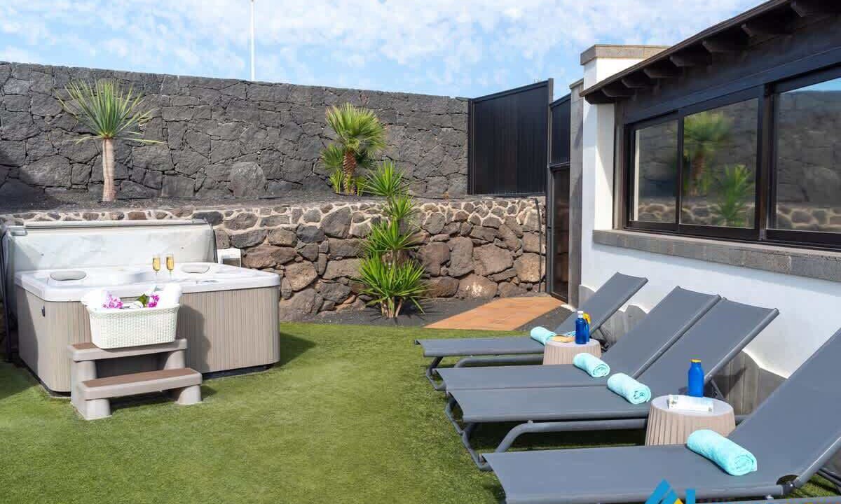 Photo of Patio Balcony in Playa Blanca