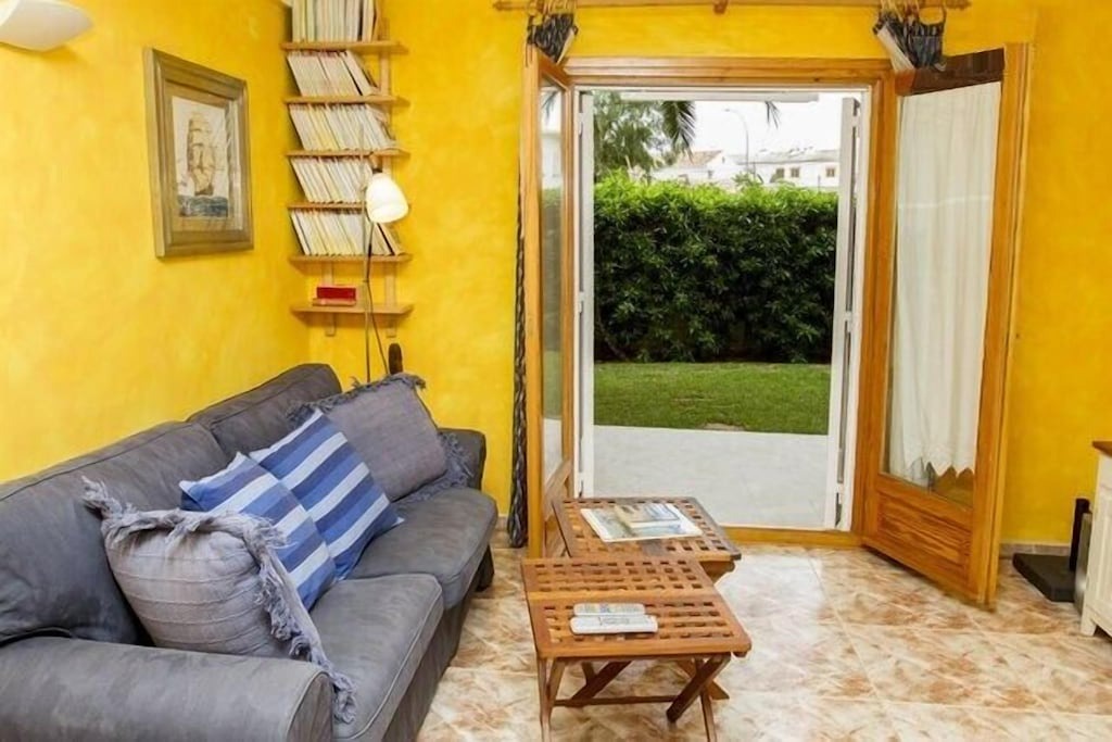 Photo of Livingroom in Almadrava Beach