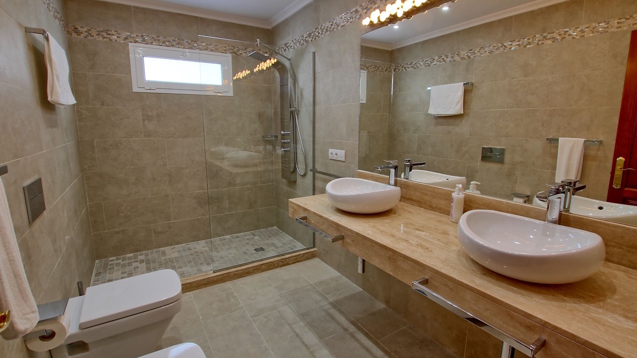 Photo of Bathroom in Puerto del Carmen
