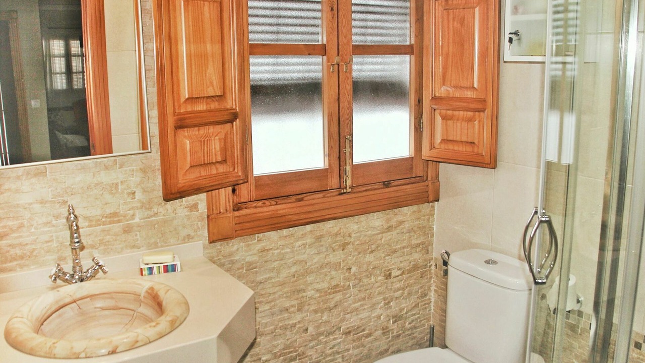 Photo of Bathroom in Baena