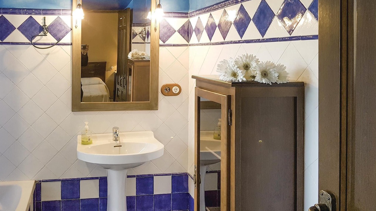 Photo of Bathroom in Osuna