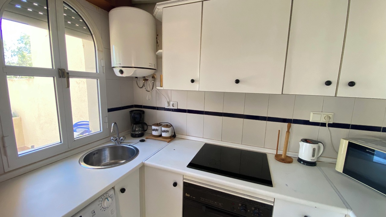 Photo of Kitchen in Vista de los Angeles-Rumina