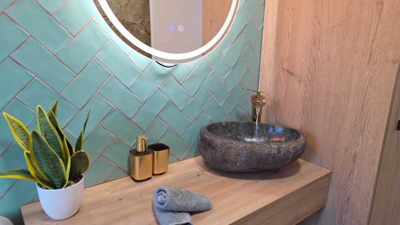 Photo of Bathroom in Madrigal de la Vera