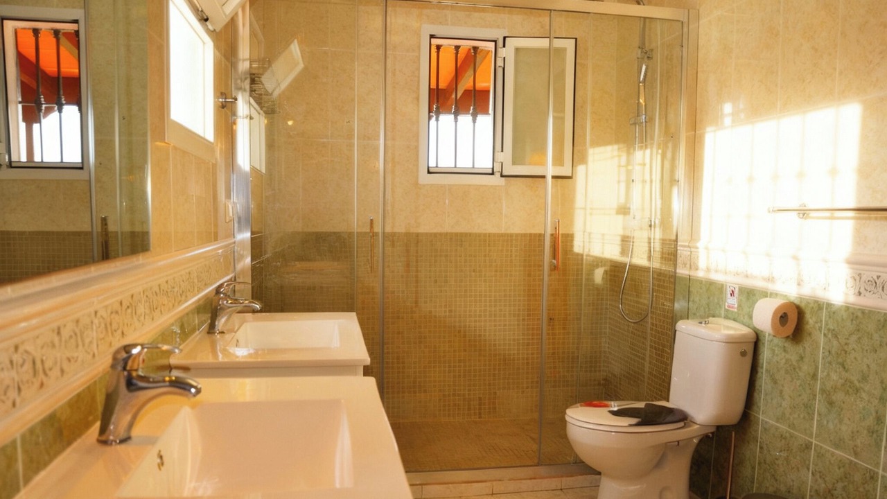Photo of Bathroom in Arenas