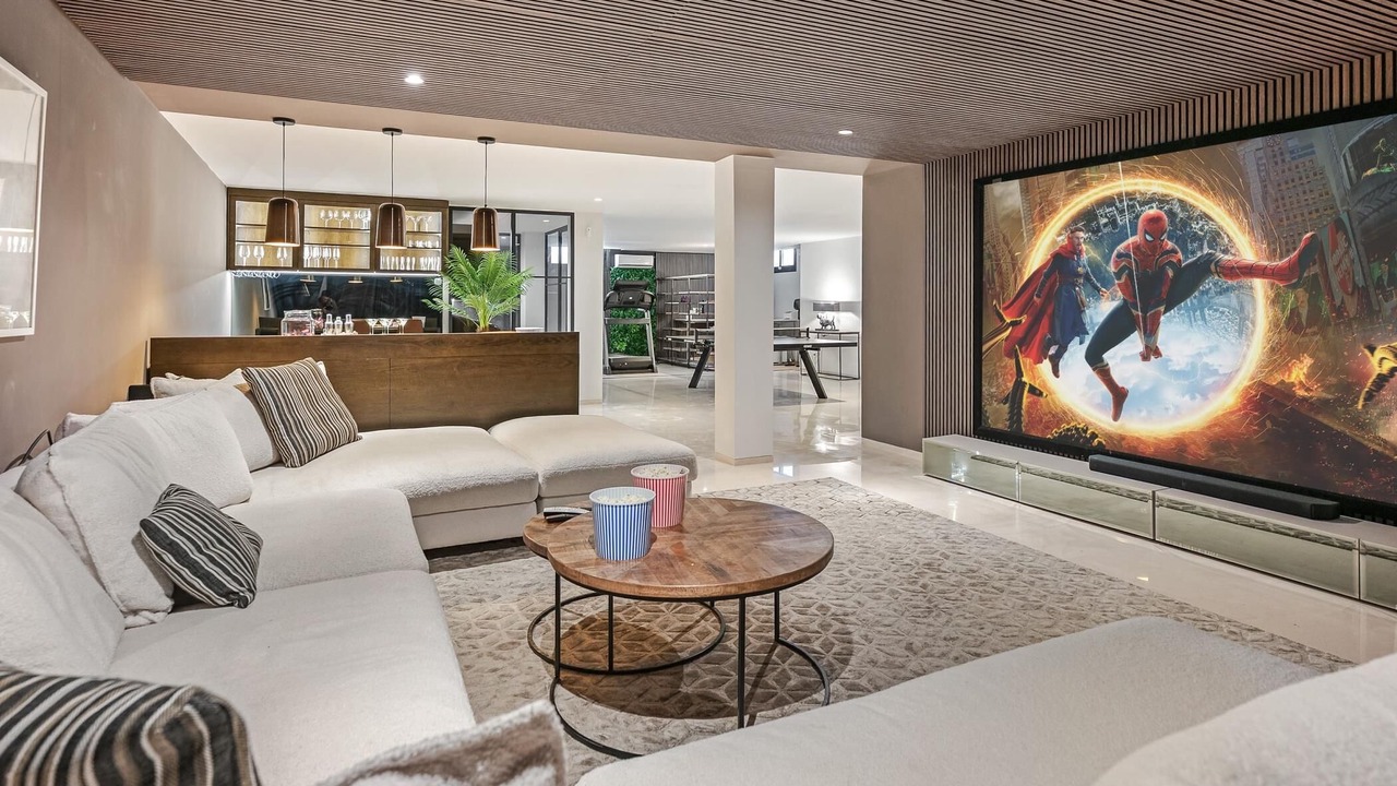 Photo of Livingroom in New Golden Mile