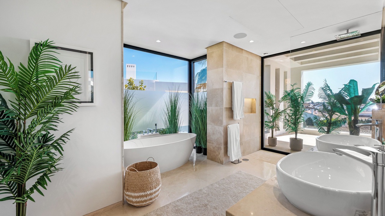 Photo of Bathroom in New Golden Mile