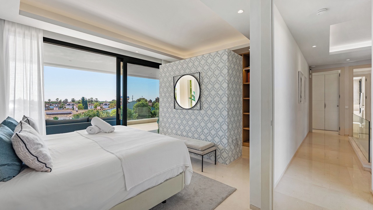 Photo of Bedroom in New Golden Mile