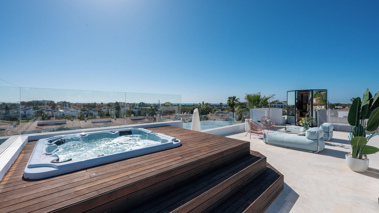 Photo of Patio Balcony in New Golden Mile