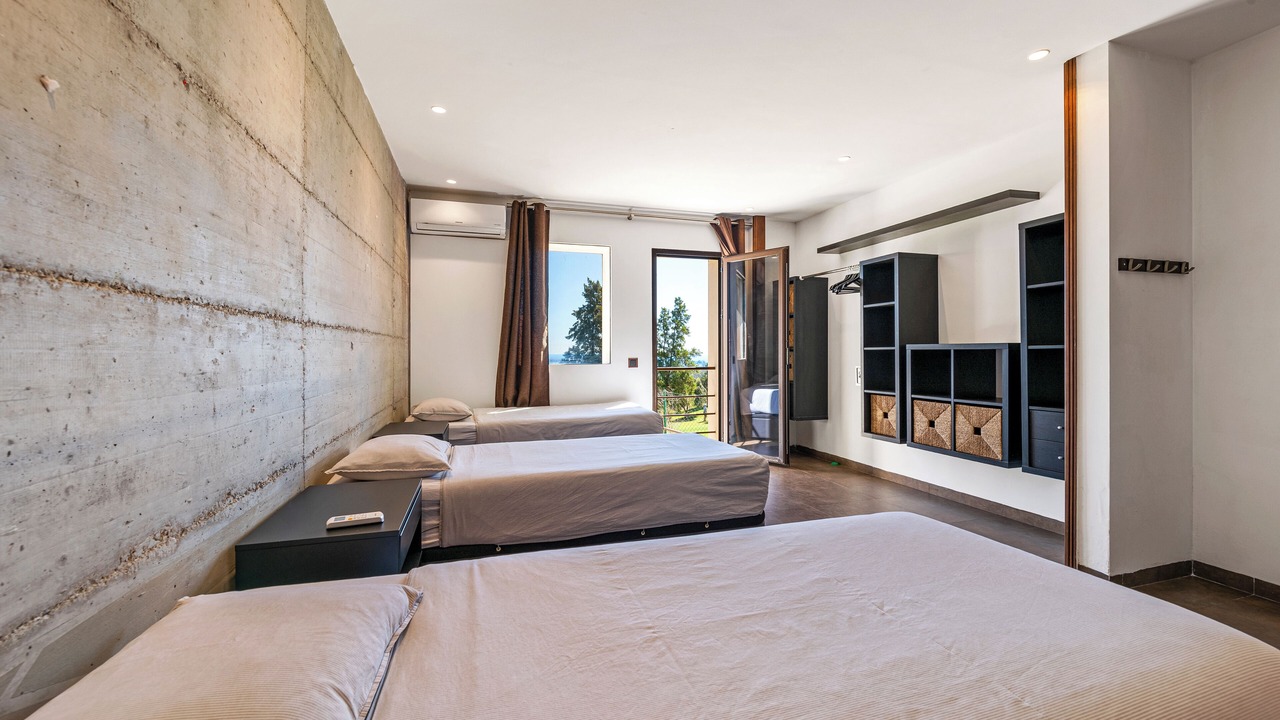 Photo of Bedroom in New Golden Mile