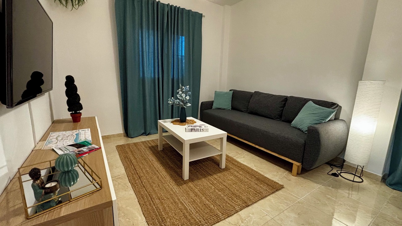 Photo of Livingroom in San Fernando
