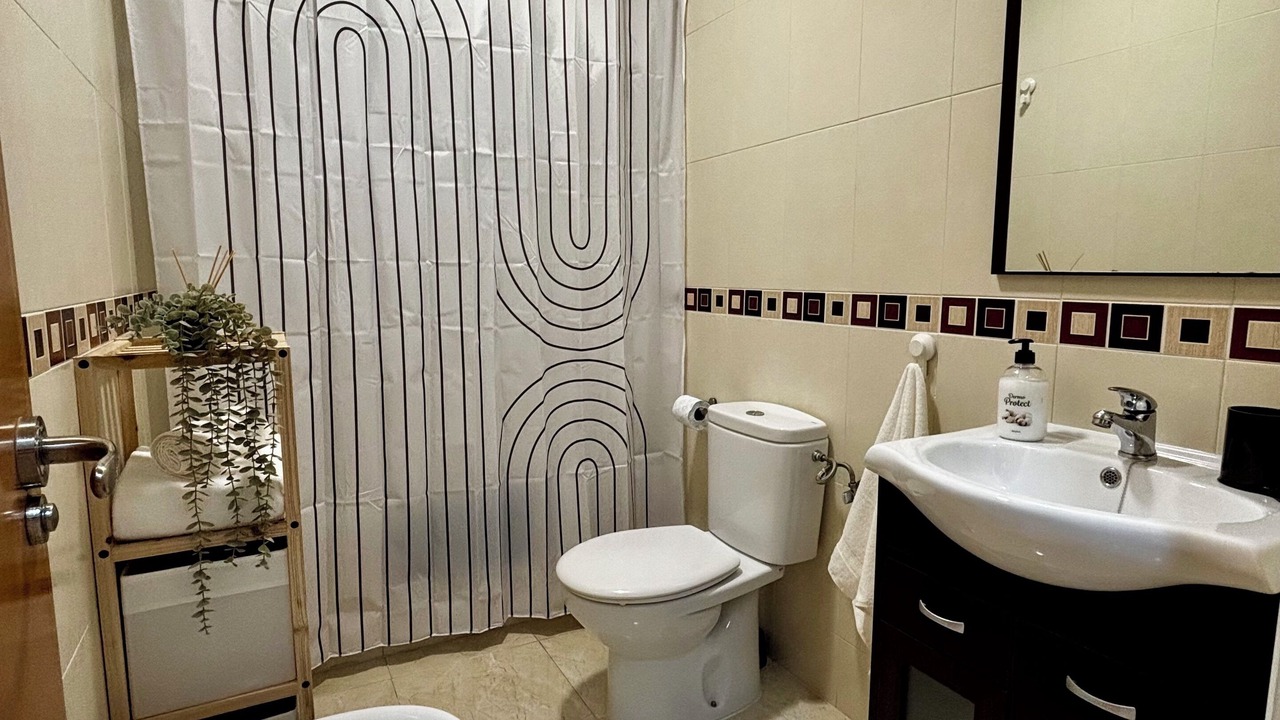 Photo of Bathroom in San Fernando