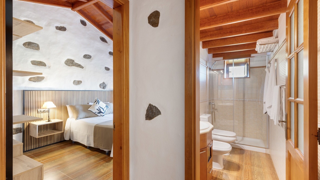 Photo of Bathroom in Moya