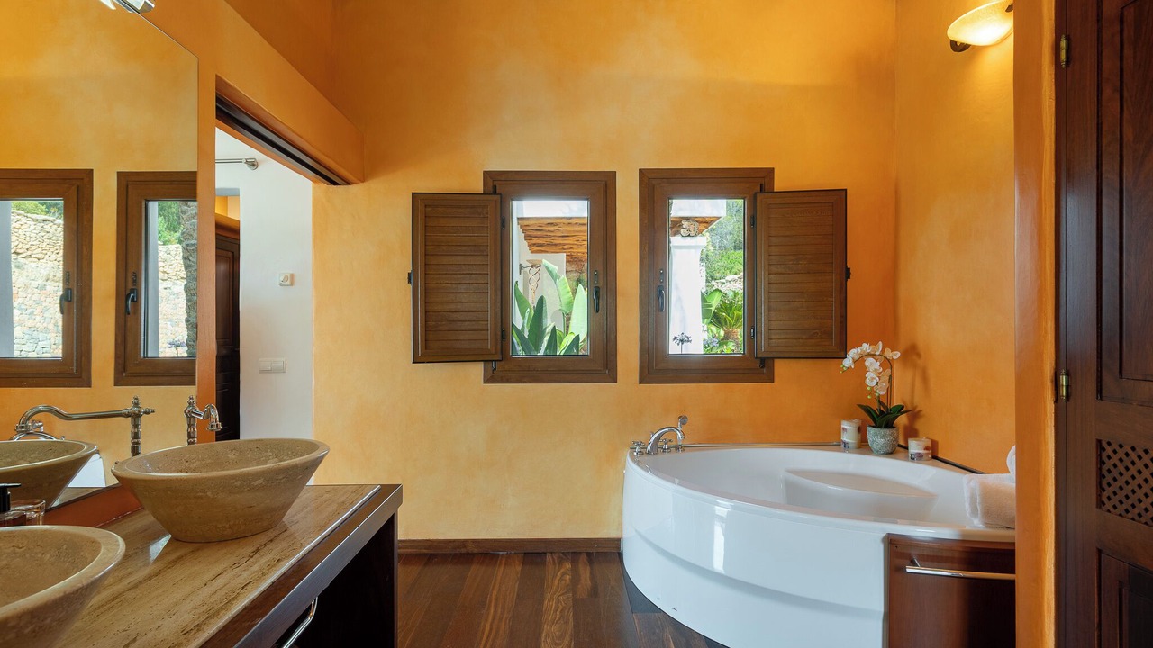Photo of Bathroom in Sant Carles de Peralta