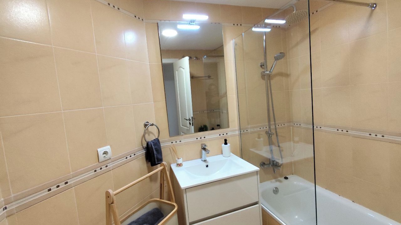 Photo of Bathroom in Vista de los Angeles-Rumina