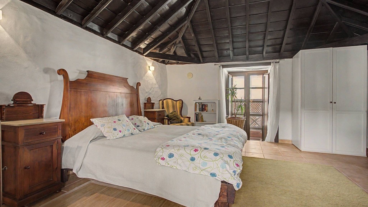 Photo of Bedroom in Tetir
