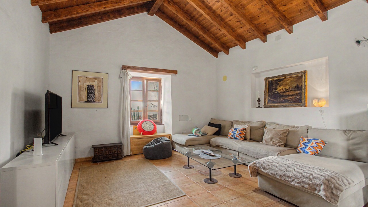 Photo of Livingroom in Tetir