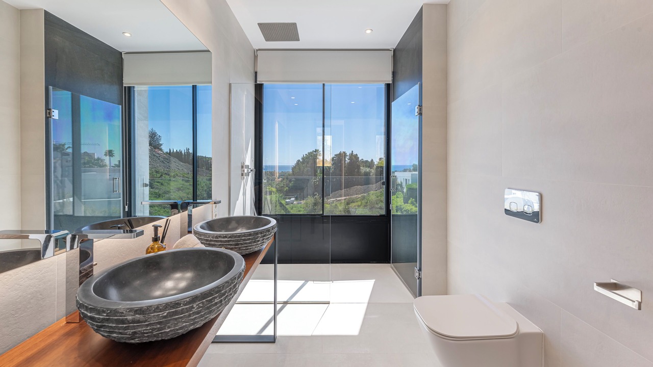 Photo of Bathroom in New Golden Mile