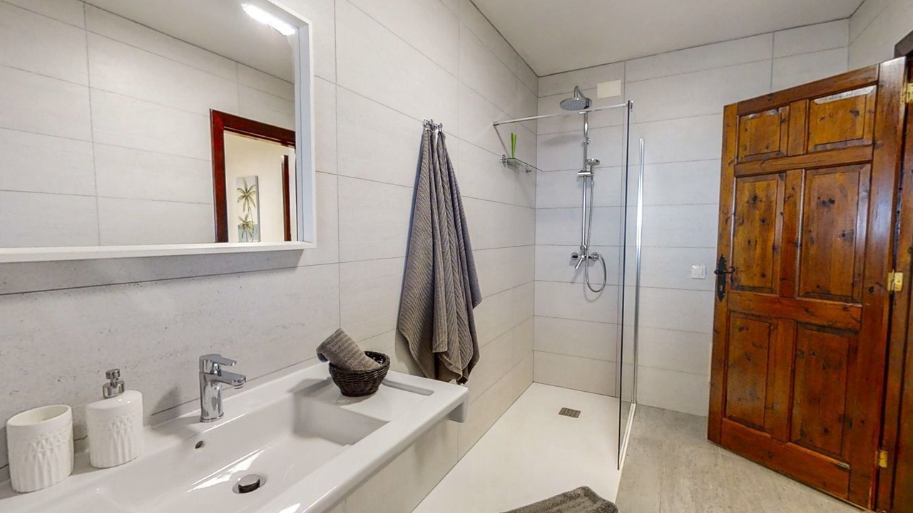 Photo of Bathroom in Macher