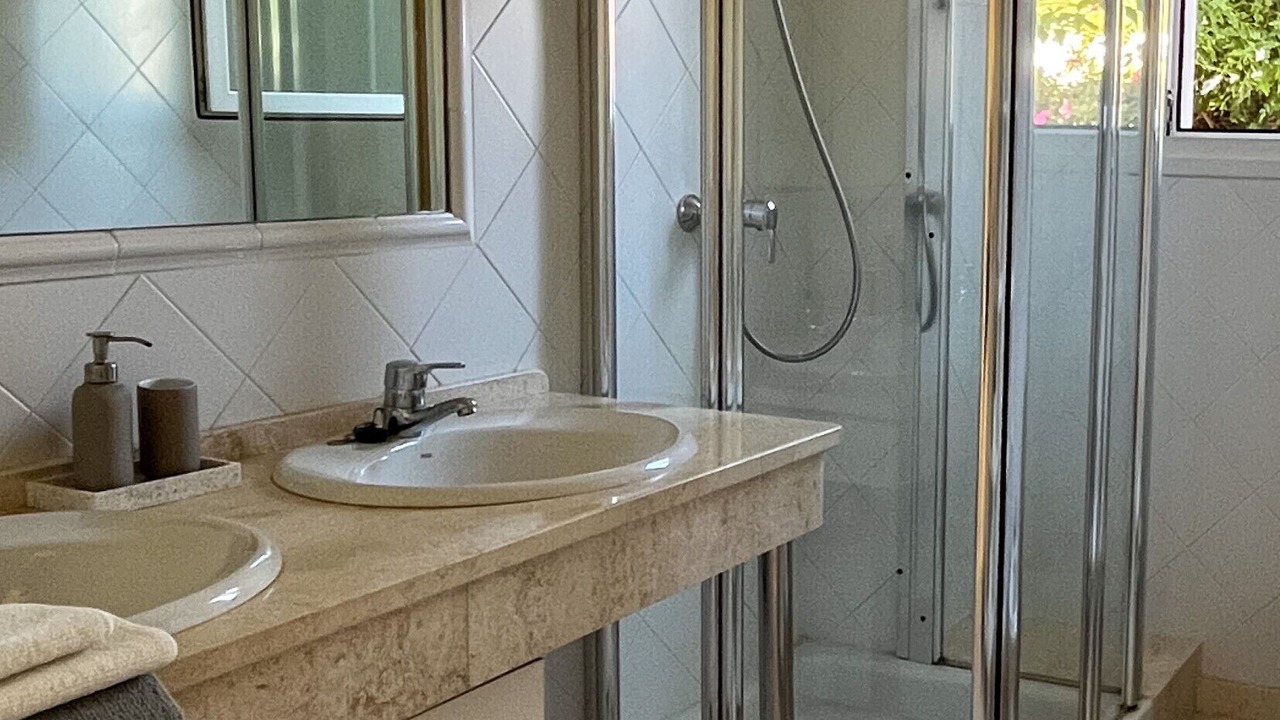 Photo of Bathroom in Cabo Roche