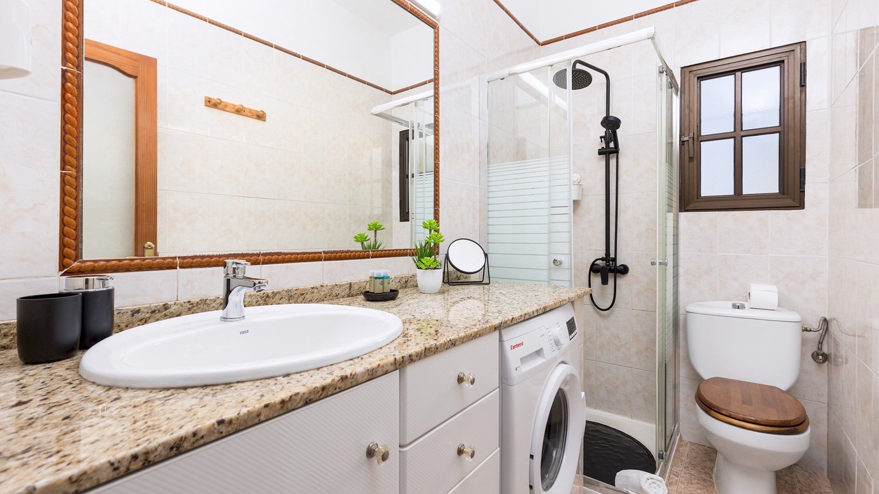 Photo of Bathroom in Triquivijate