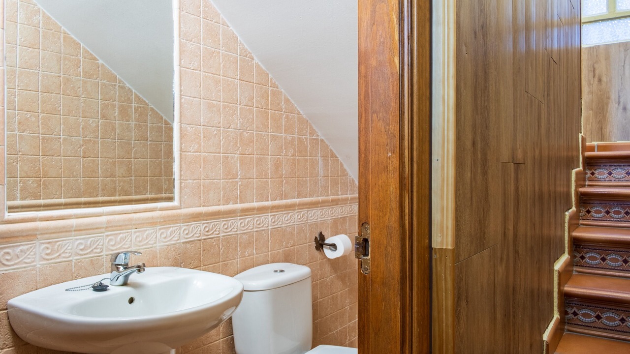 Photo of Bathroom in Mombeltran