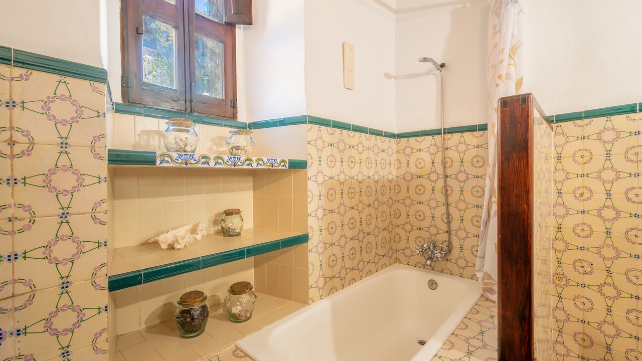 Photo of Bathroom in Biniamar