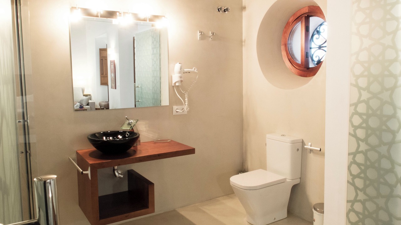 Photo of Bathroom in La Trinidad-San Juan y Todos los Santos